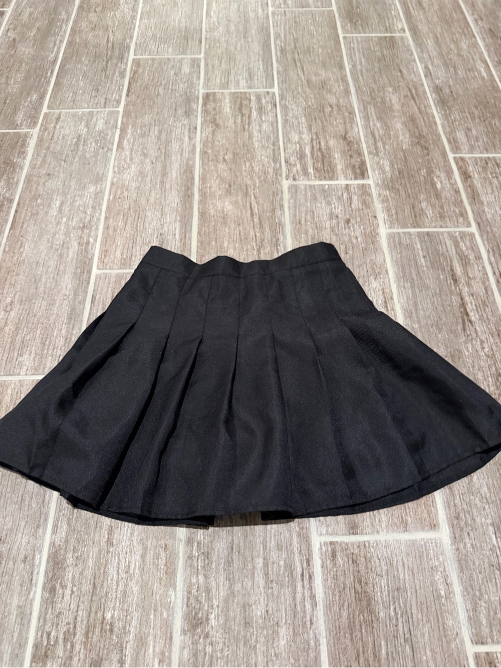 Black pleated mini skirt tennis skirt